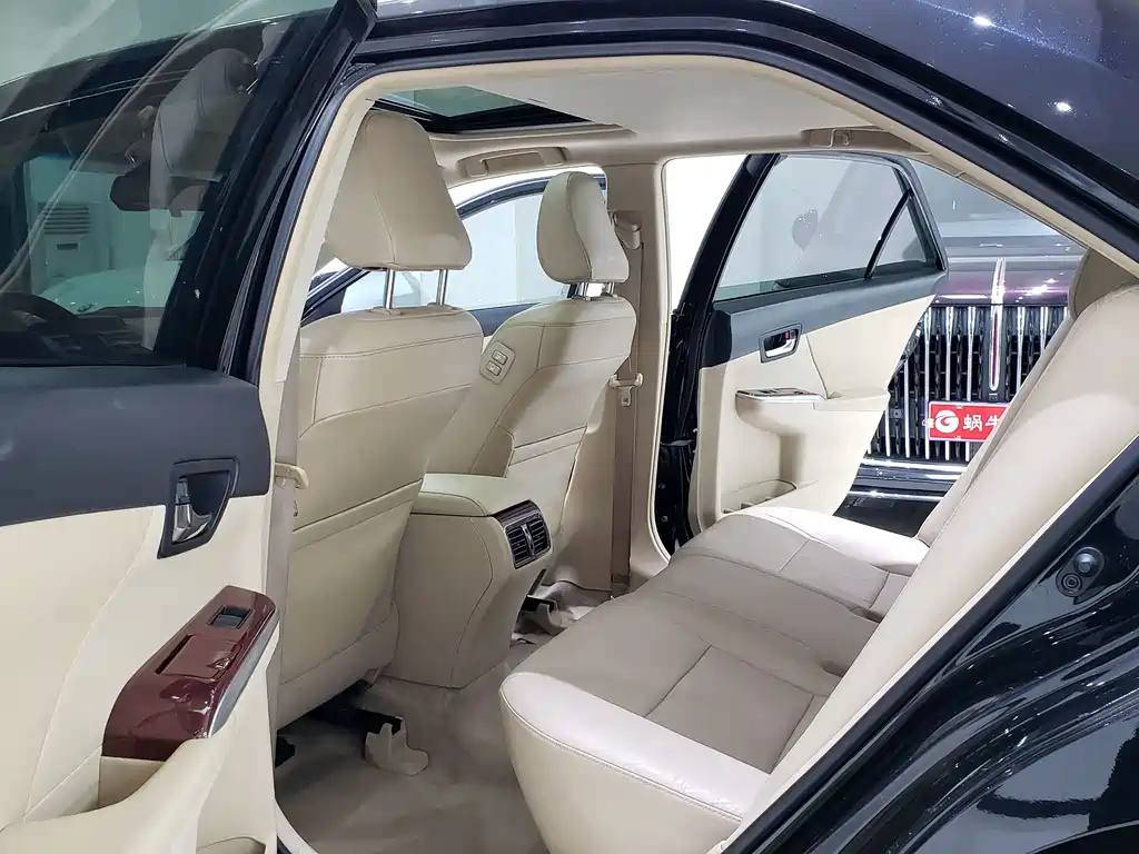 TOYOTA CAMRY 2013