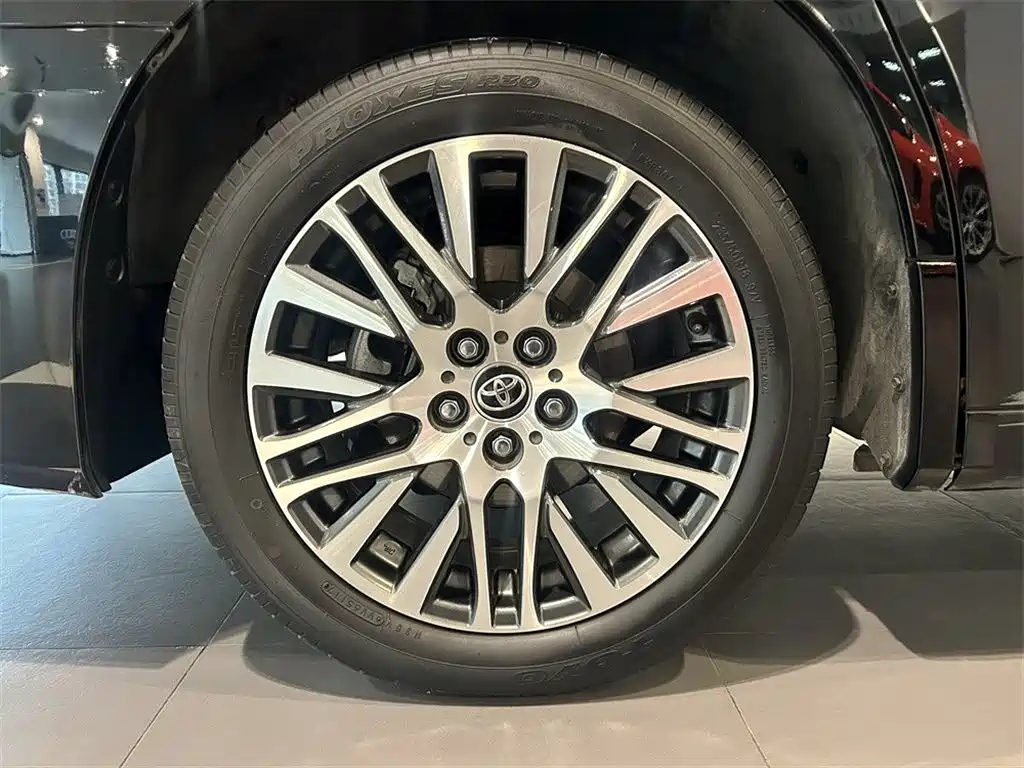 TOYOTA ALPHARD 2018