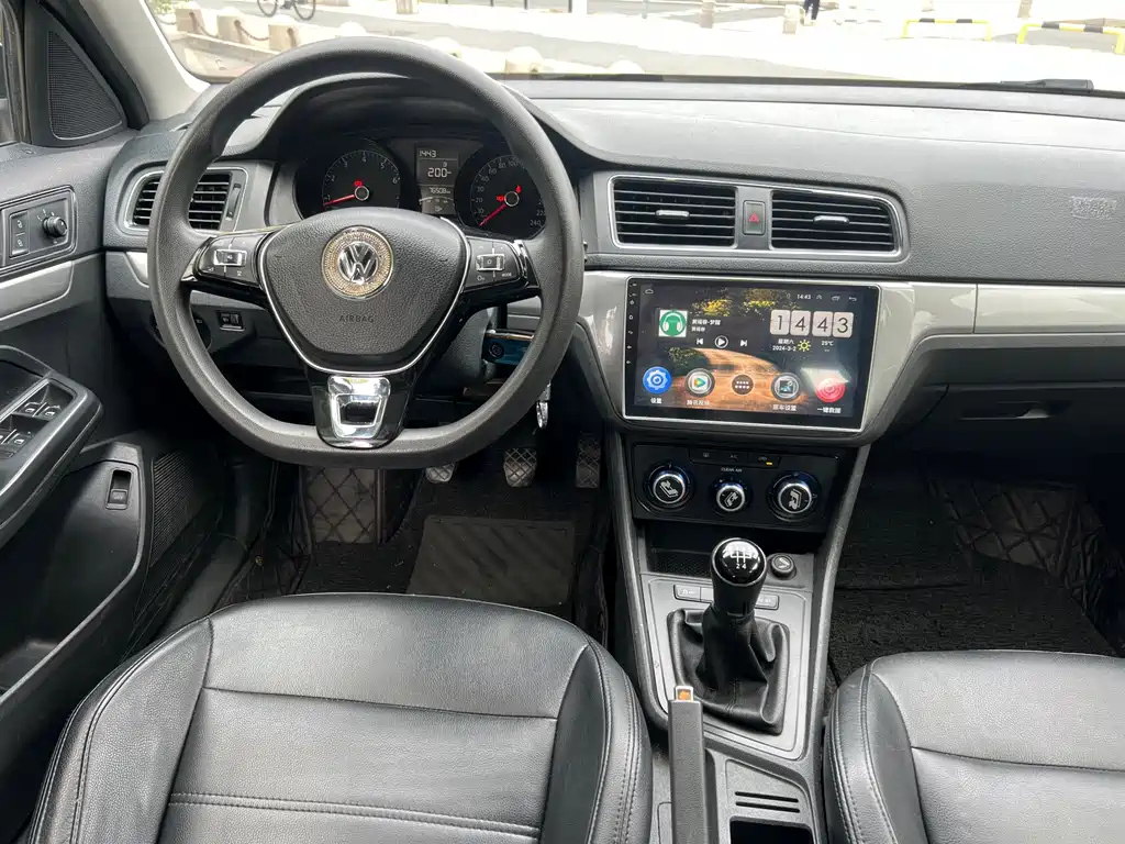 VOLKSWAGEN LAVIDA 2017