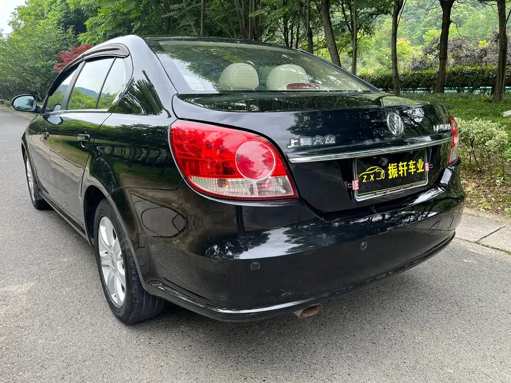 VOLKSWAGEN LAVIDA 2010