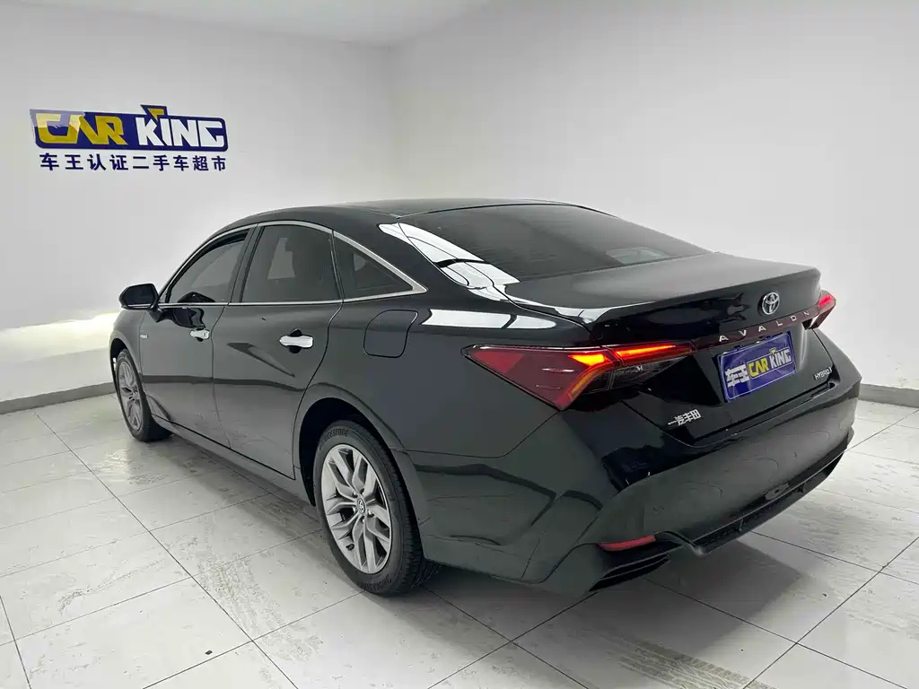 TOYOTA AVALON 2022