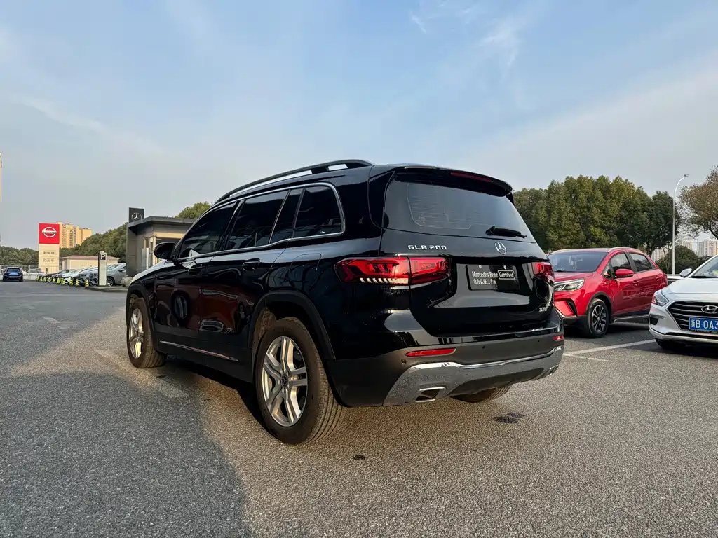 MERCEDES BENZ GLB 2022