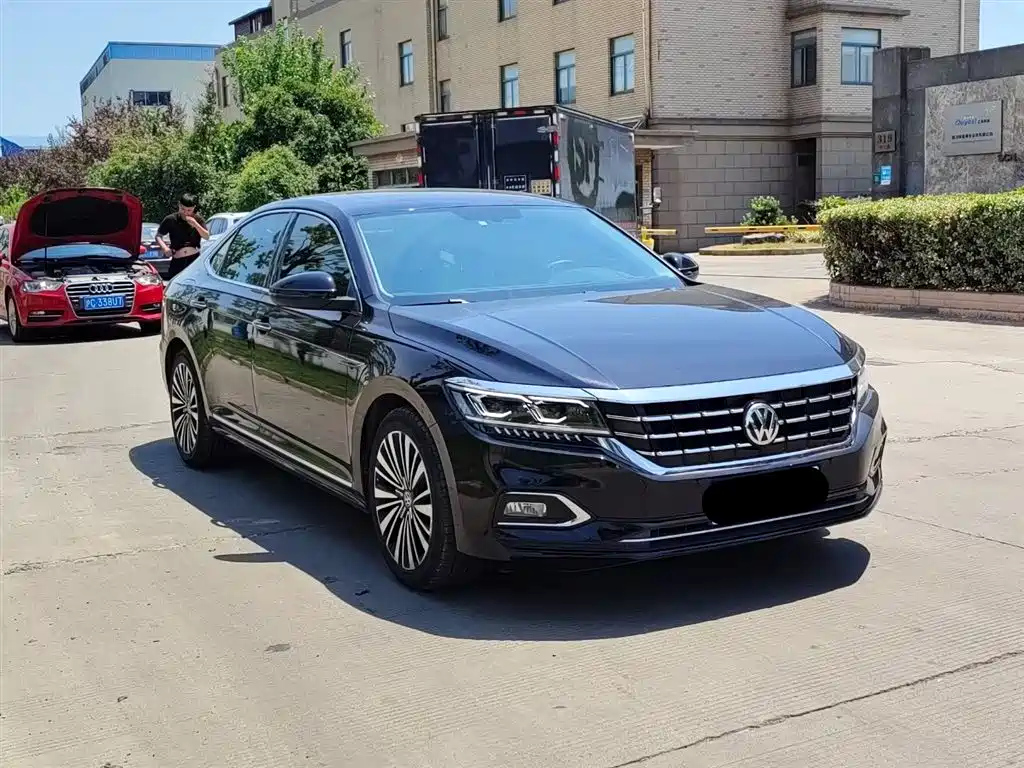 VOLKSWAGEN PASSAT 2021
