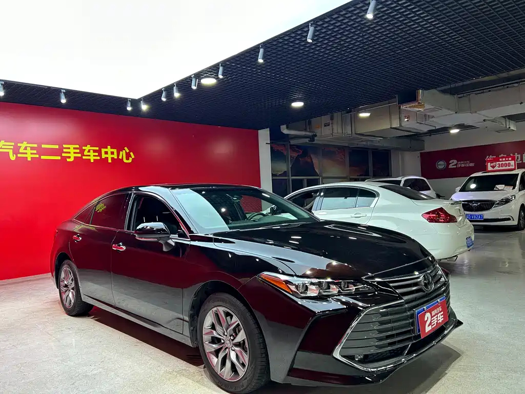 TOYOTA AVALON 2021