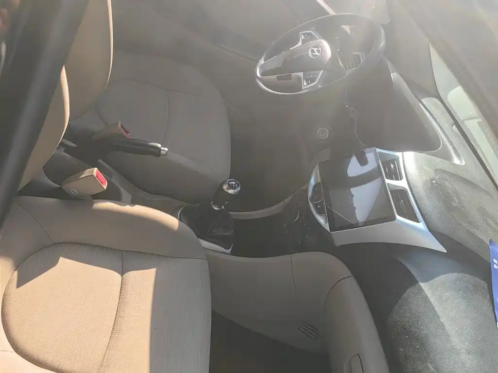HYUNDAI RENA 2014