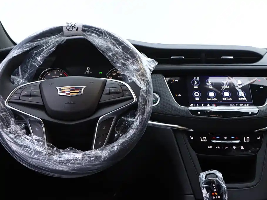 CADILLAC XT5 2024