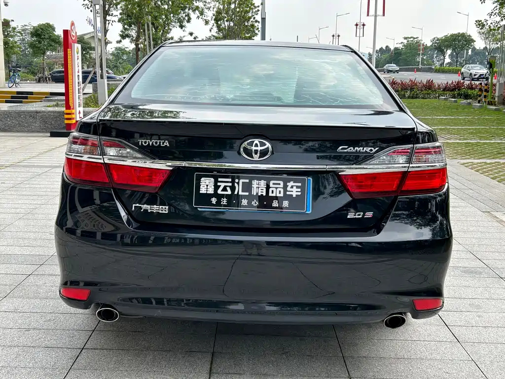 TOYOTA CAMRY 2017