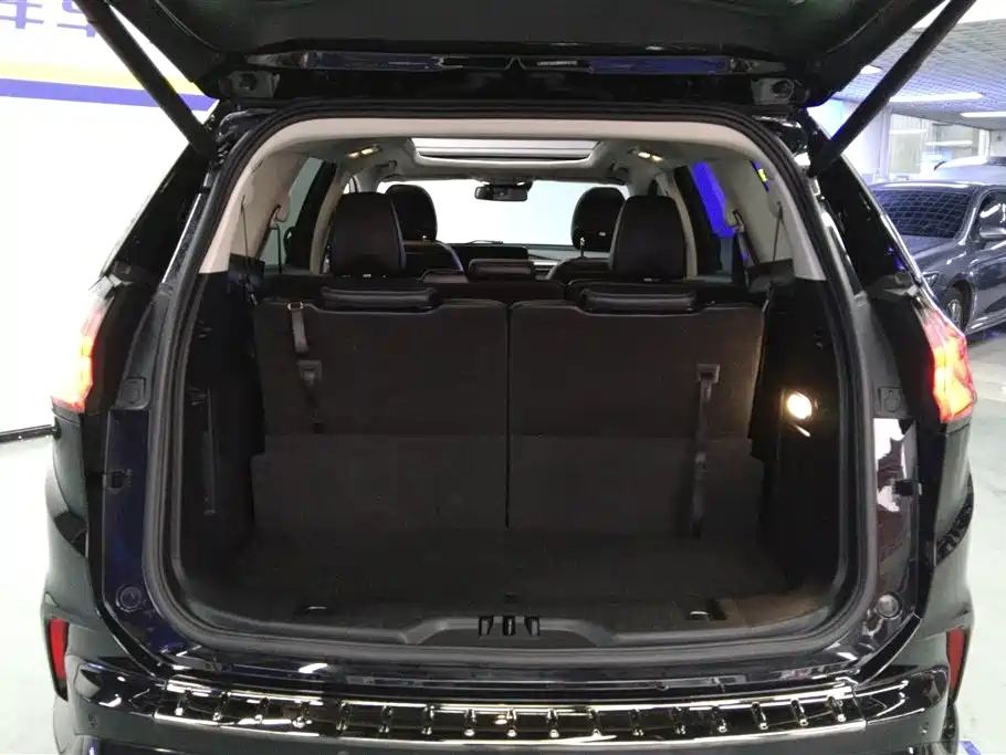 FORD EDGE 2021