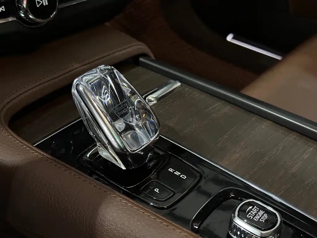 VOLVO S90 2021