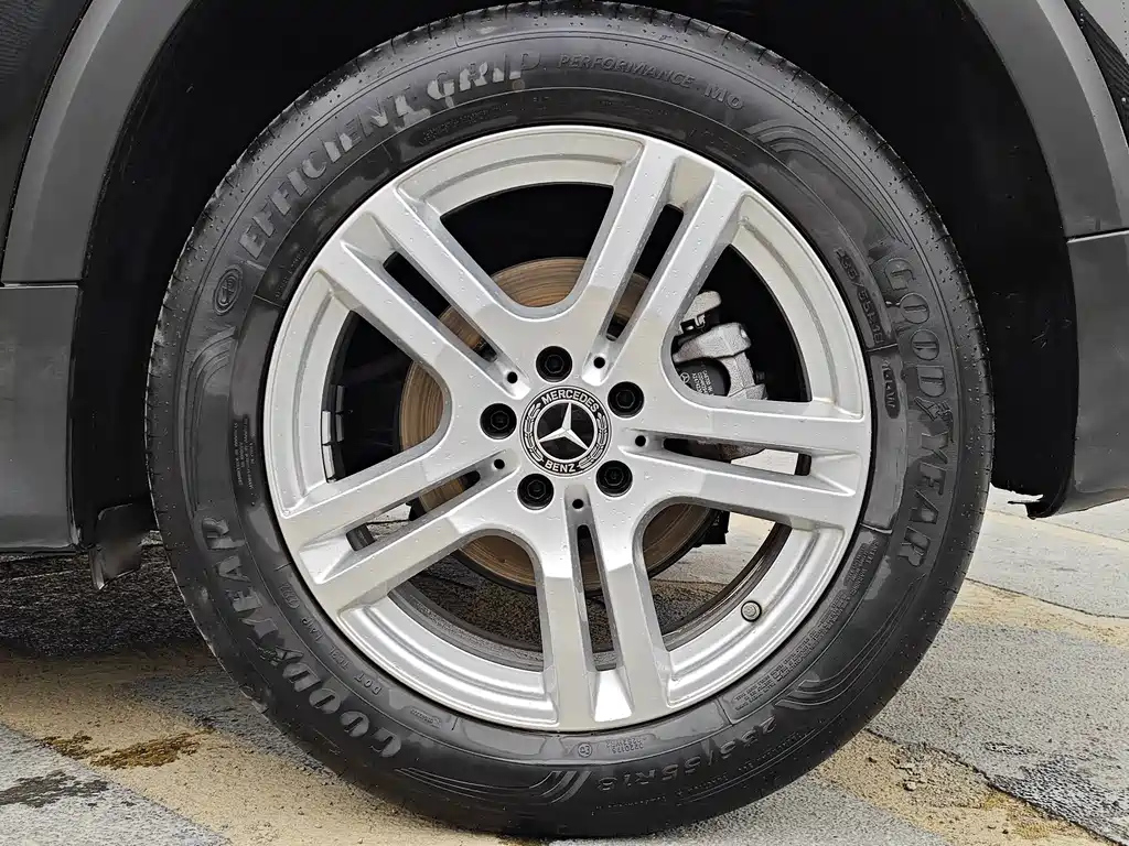 MERCEDES BENZ GLB 2022