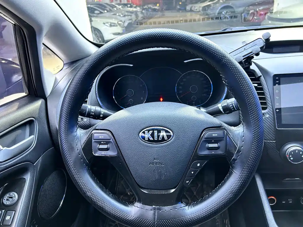 KIA K3 2013