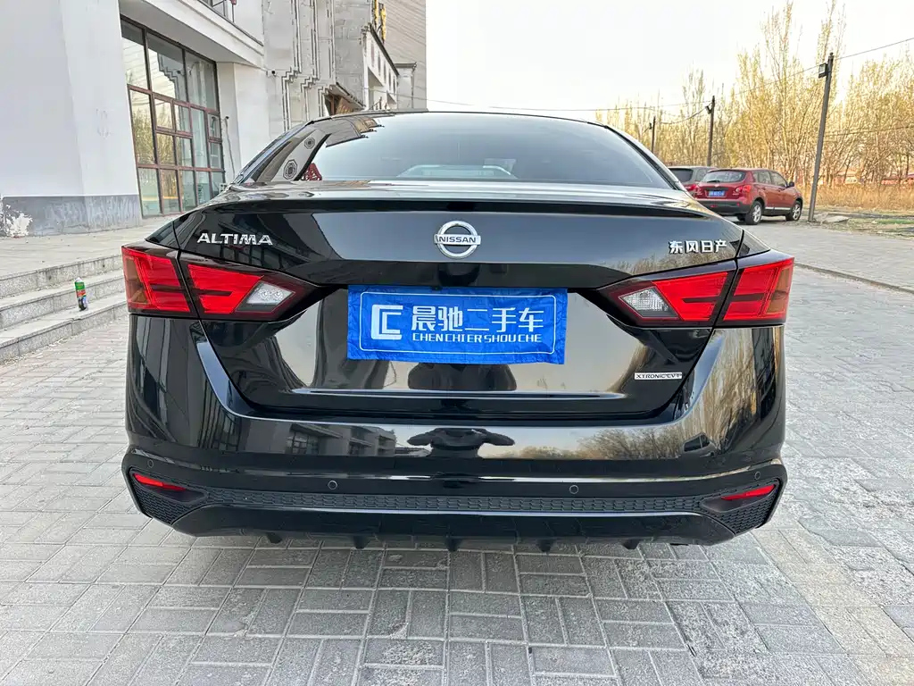 NISSAN TEANA 2021