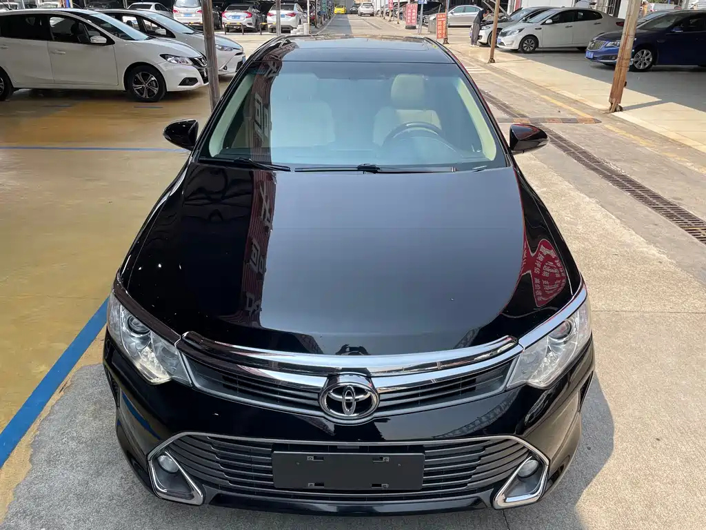 TOYOTA CAMRY 2015