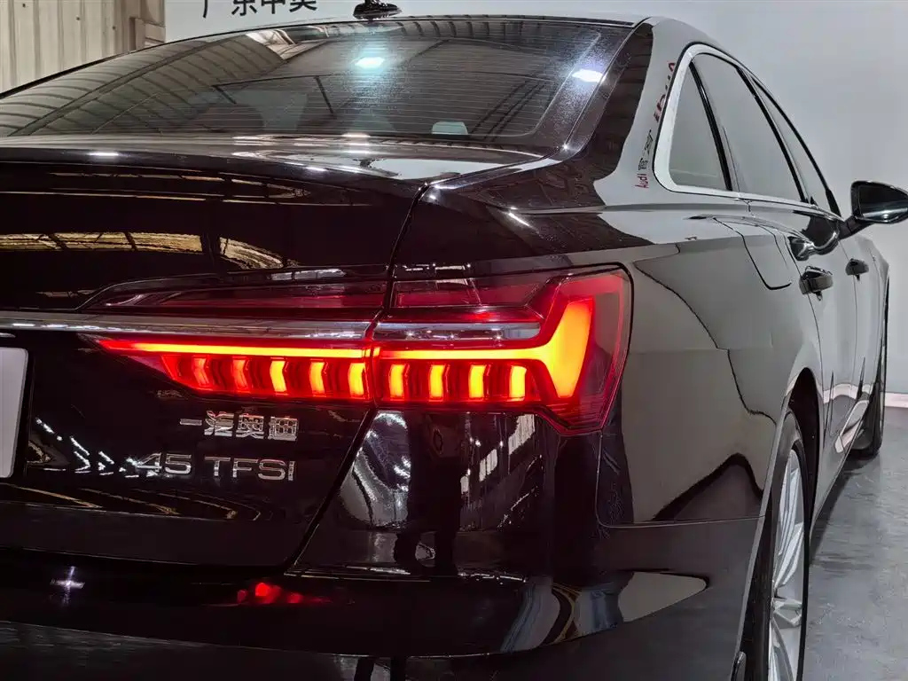 AUDI A6L 2020