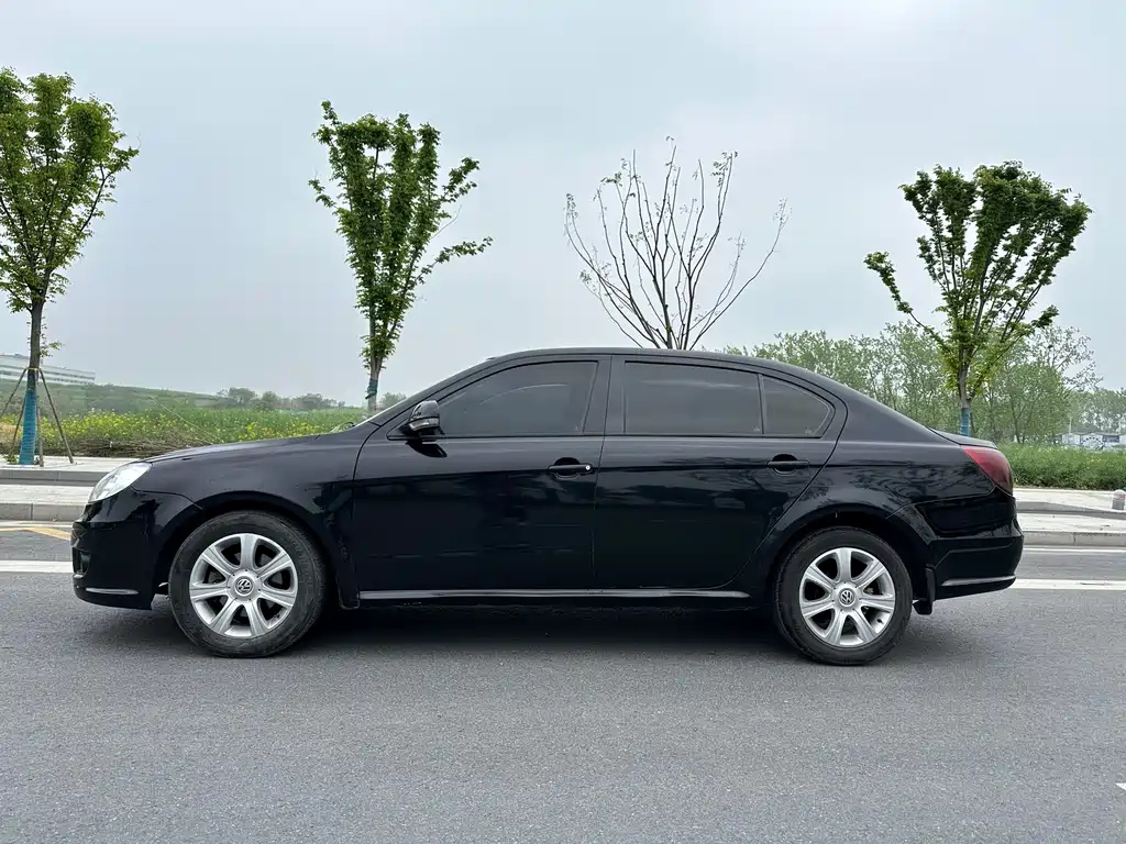 VOLKSWAGEN LAVIDA 2010