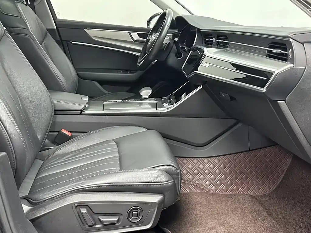 AUDI A6L 2022
