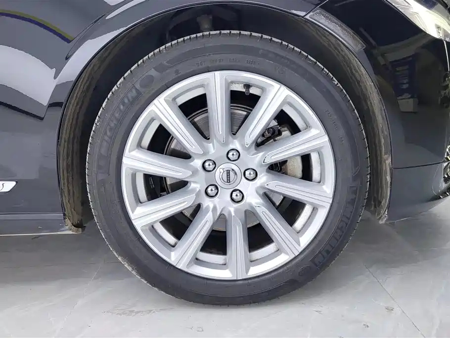 VOLVO S90 2020