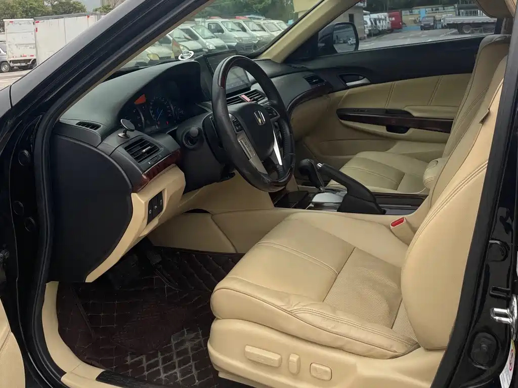 HONDA CROSSTOUR 2012