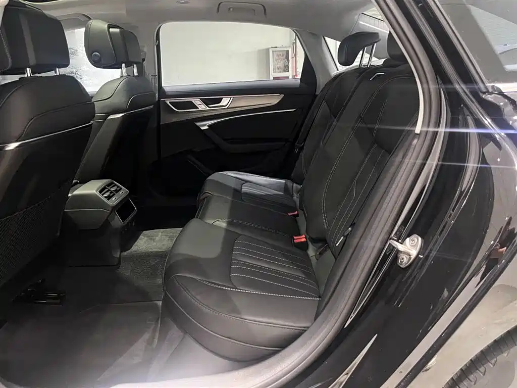 AUDI A6L 2023