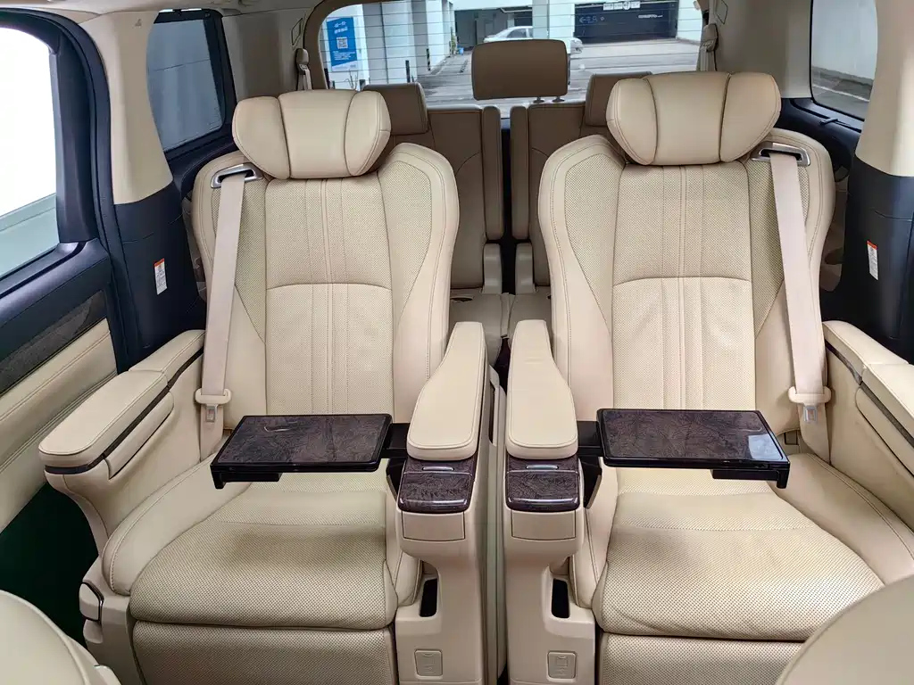 TOYOTA ALPHARD 2019