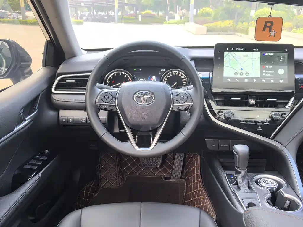 TOYOTA CAMRY 2023