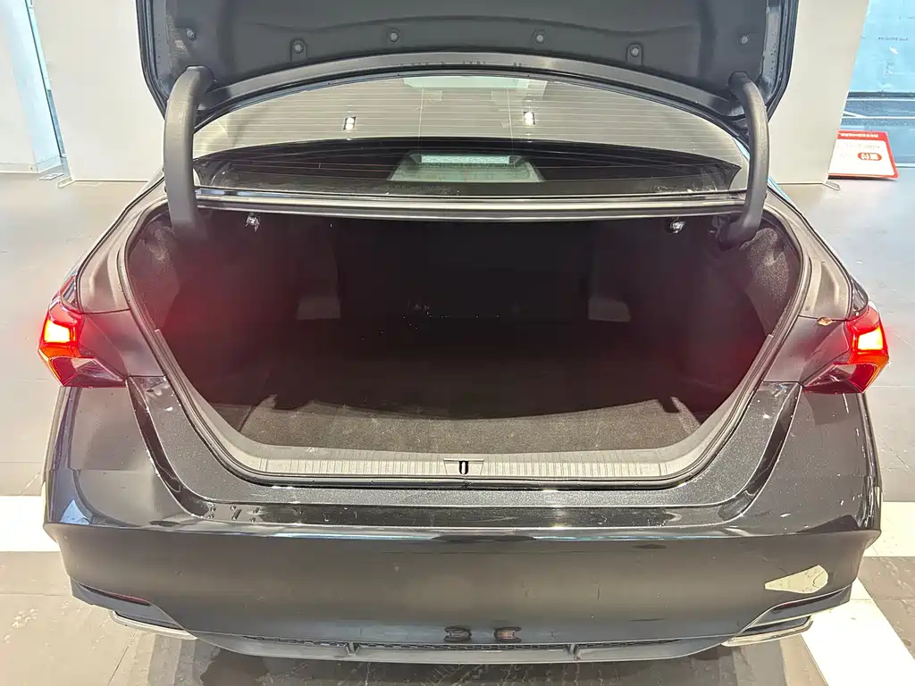 TOYOTA AVALON 2023