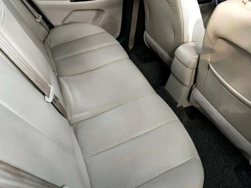 CHANGAN EADO 2014