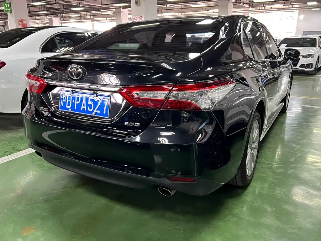 TOYOTA CAMRY 2018