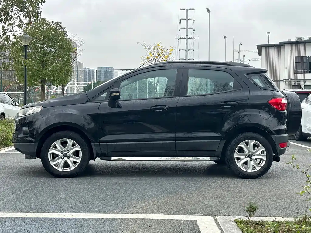 FORD ECOSPORT 2015