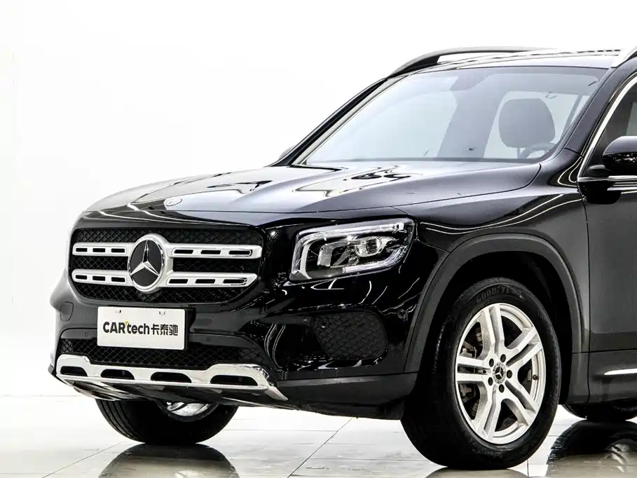 MERCEDES BENZ GLB 2023
