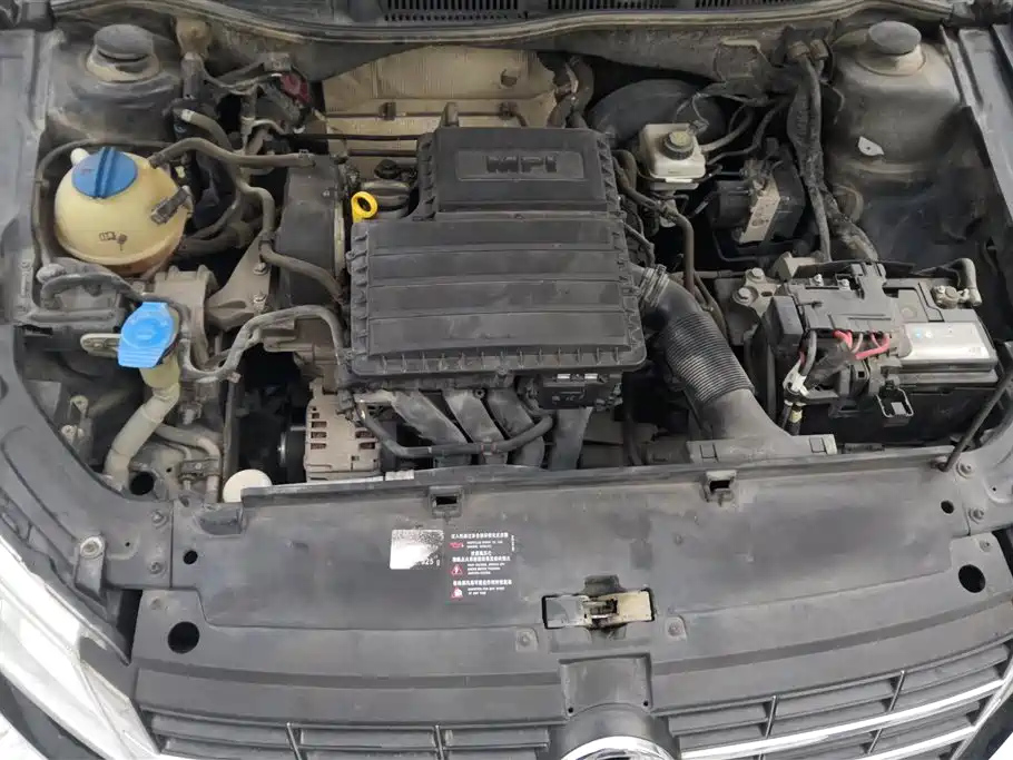 VOLKSWAGEN LAVIDA 2014