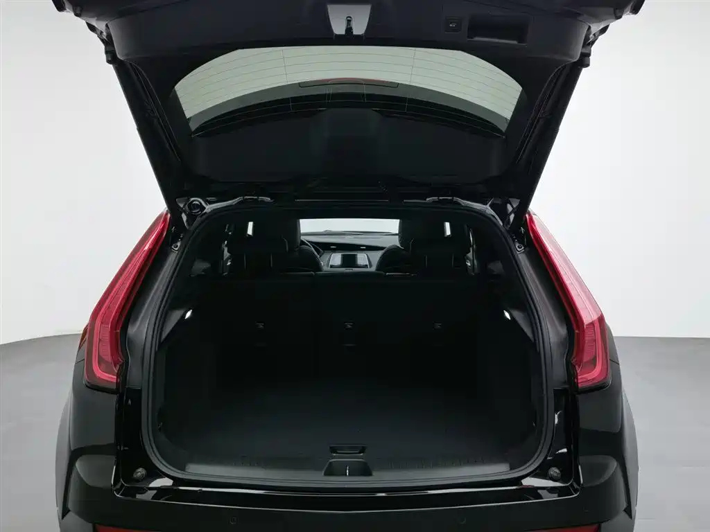 CADILLAC XT4 2021