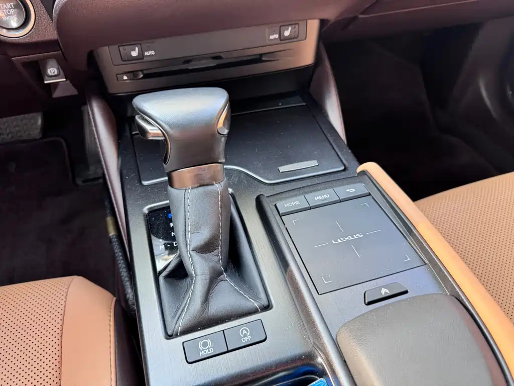 LEXUS ES 2021