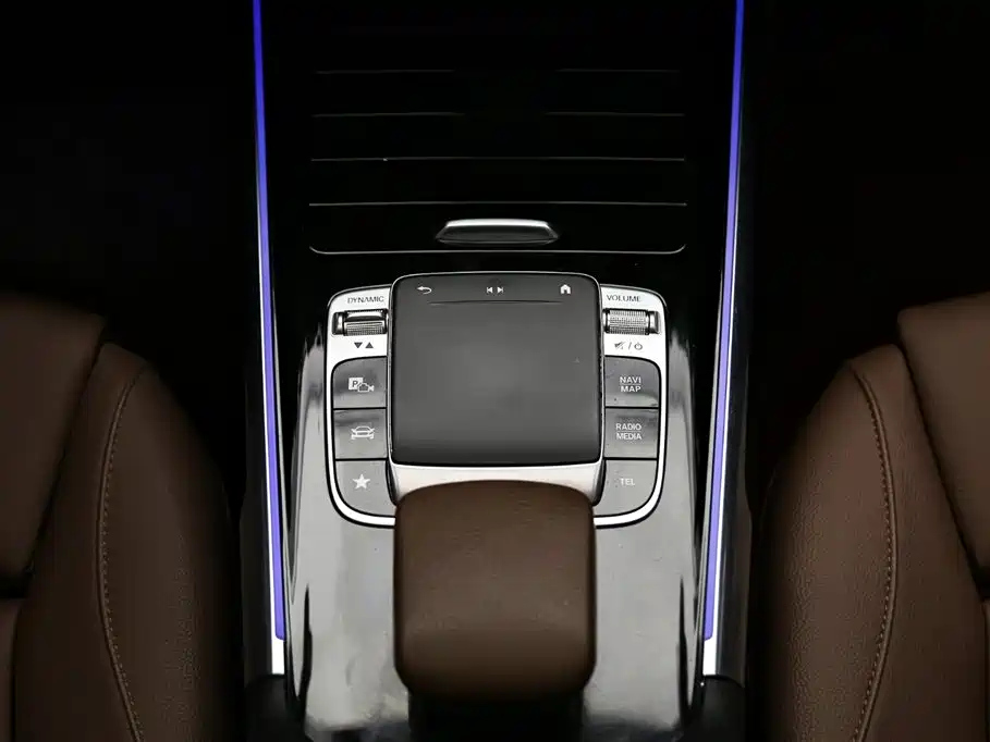 MERCEDES BENZ GLB 2020