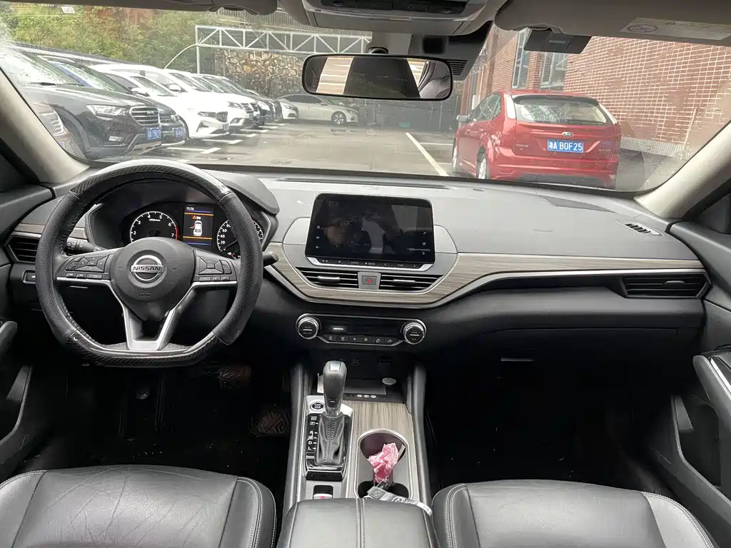 NISSAN TEANA 2021