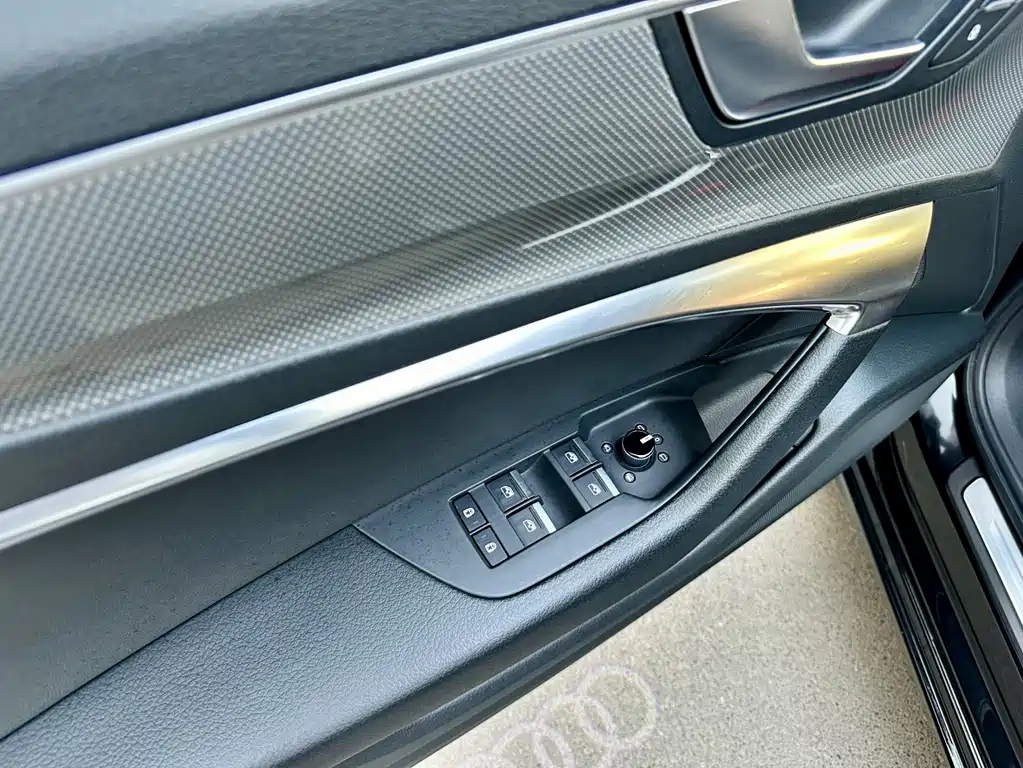AUDI A6L 2021