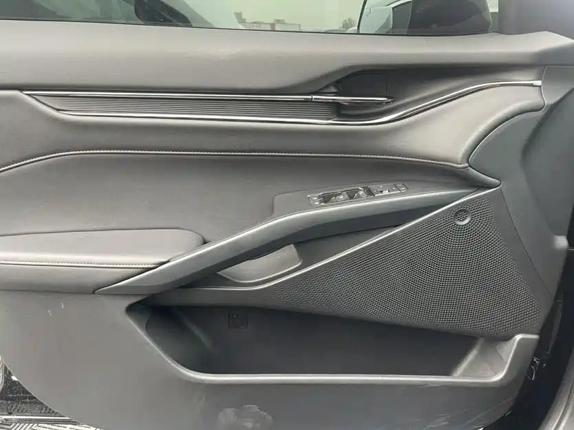 FORD MONDEO 2023