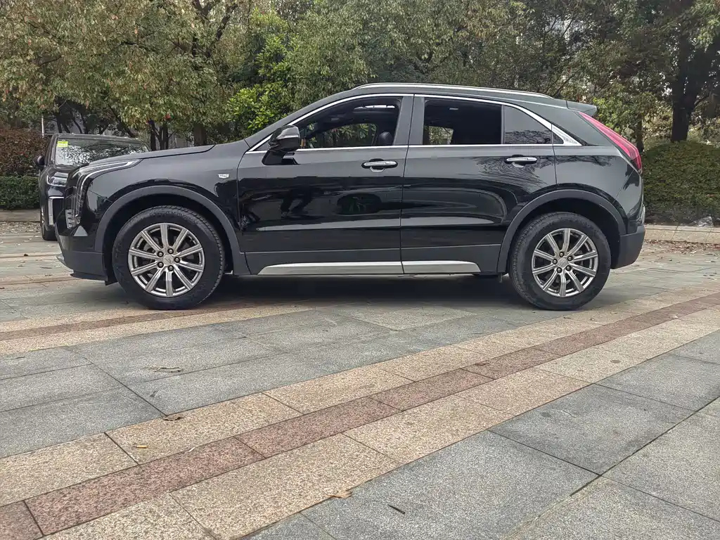 CADILLAC XT4 2019