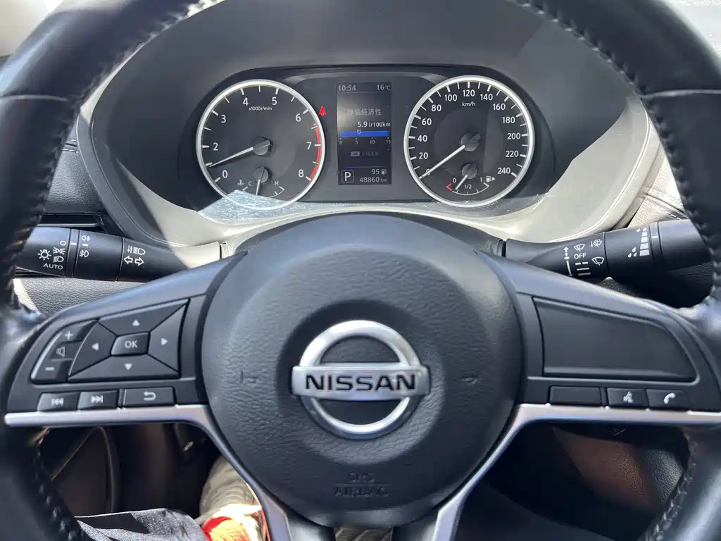 NISSAN SYLPHY 2020