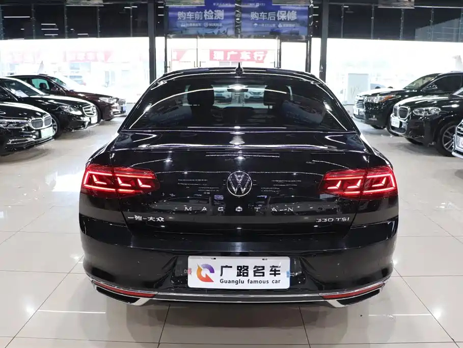 VOLKSWAGEN MAGOTAN 2021