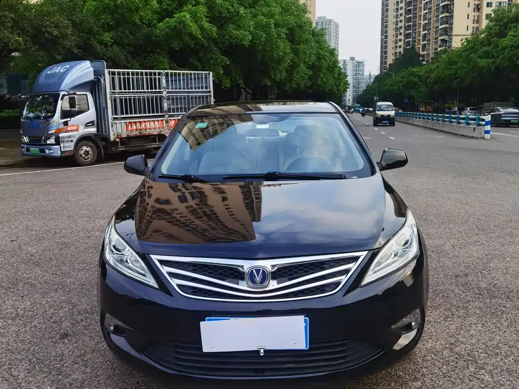 CHANGAN EADO 2013