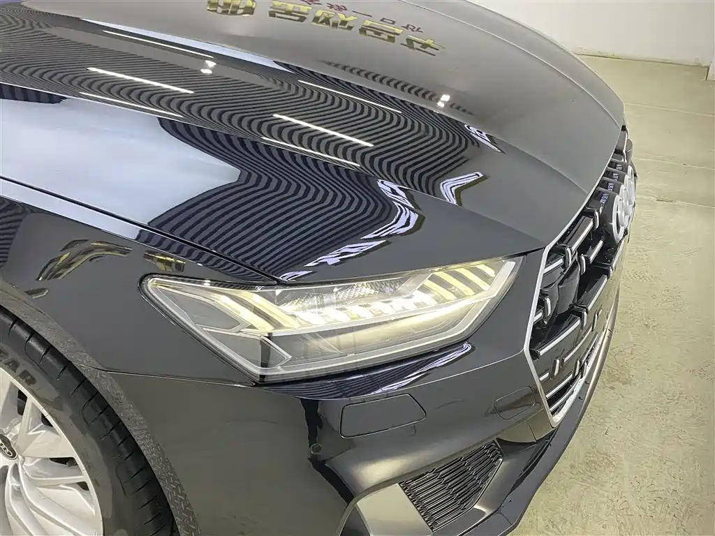 AUDI A7L 2024