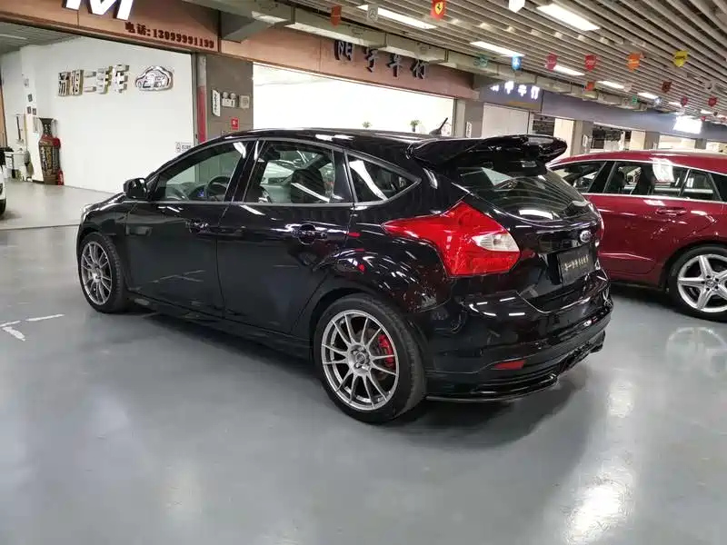 FORD FOCUS IMPORT 2014