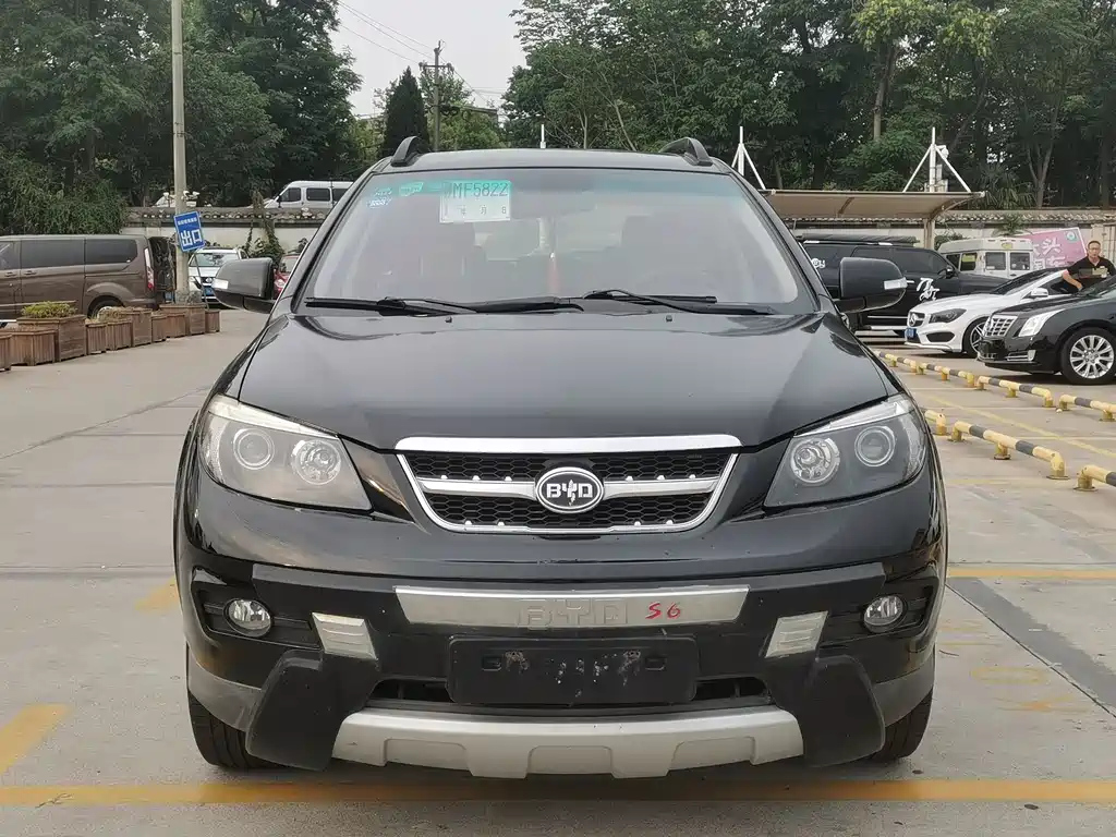 BYD S6 2014