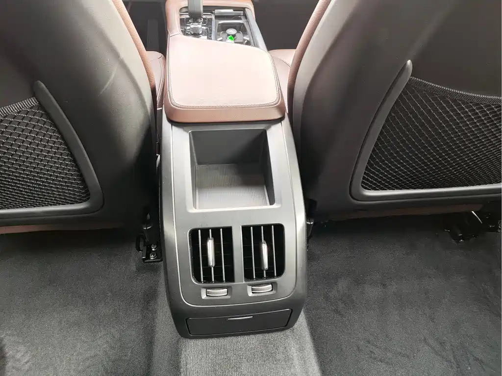 VOLVO S90 2022