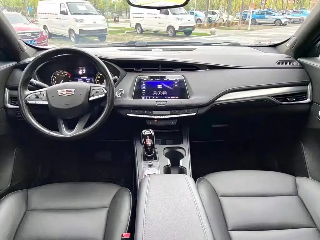 CADILLAC XT4 2020