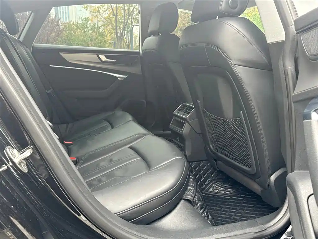 AUDI A7 2021