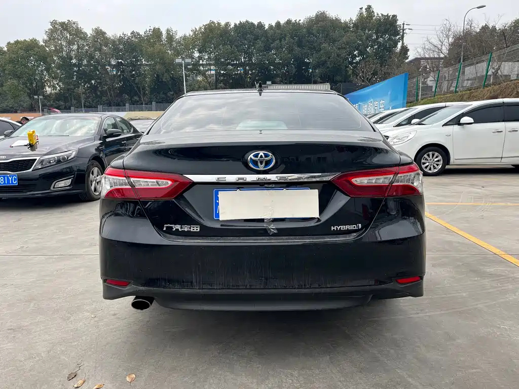 TOYOTA CAMRY 2023