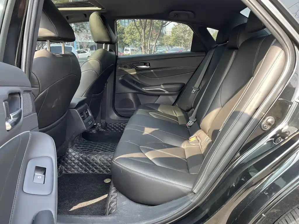 TOYOTA AVALON 2021