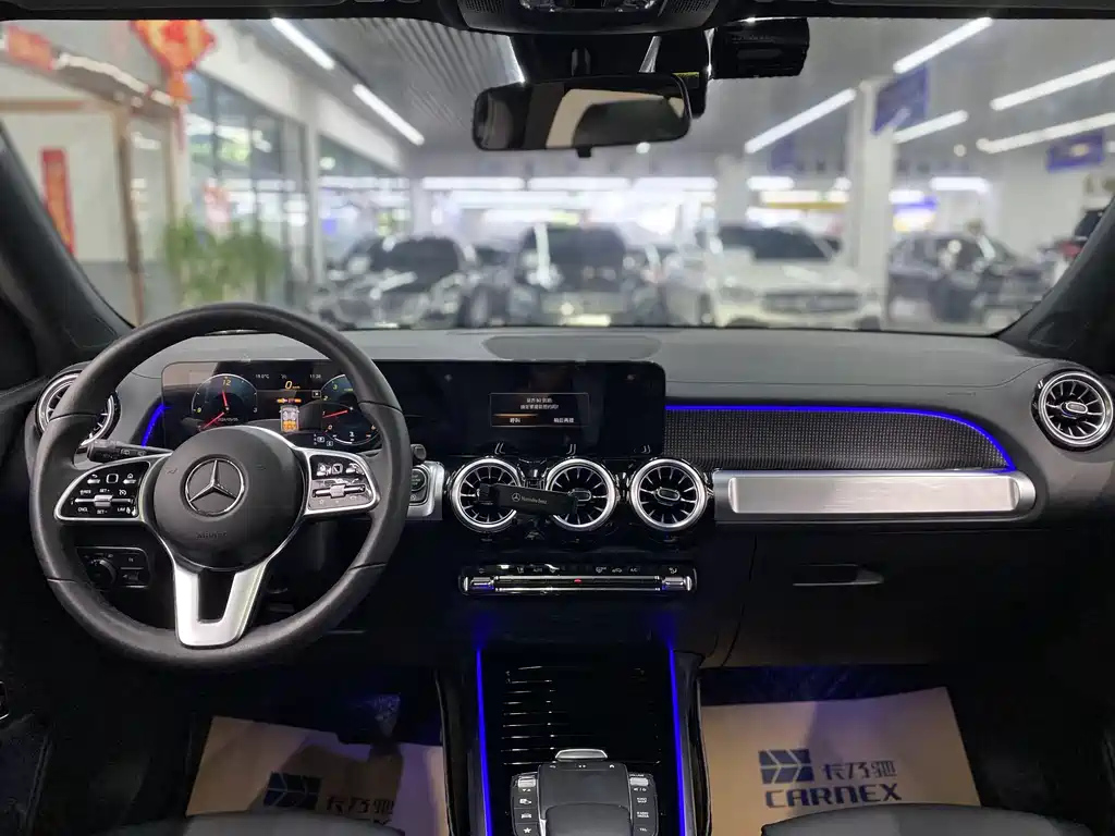 MERCEDES BENZ GLB 2021